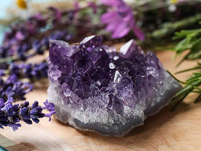 معرفی سنگ آمیتیست